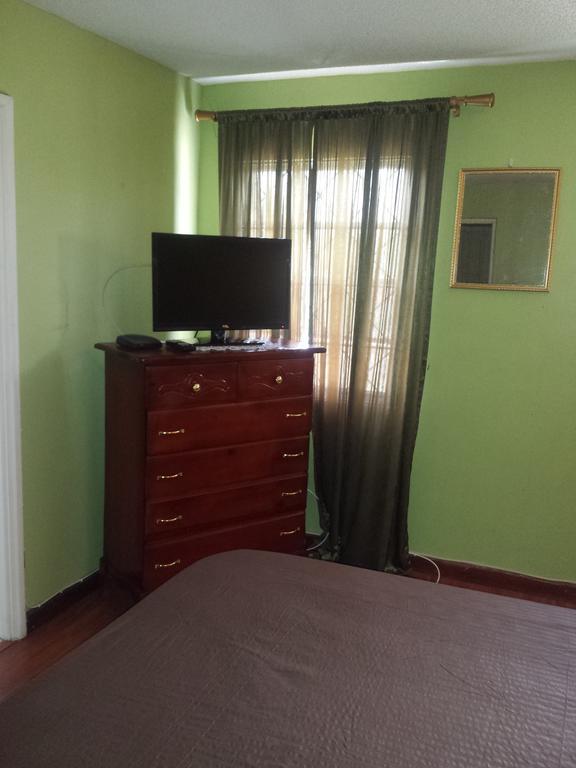 Impeccable Guest Rooms 2 Kingston Cameră foto